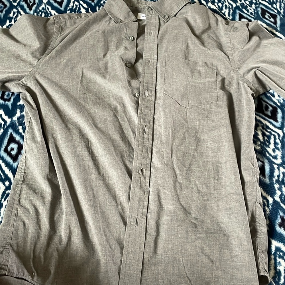 Old Navy Relaxed Fit Gray Boys Collared Button Down